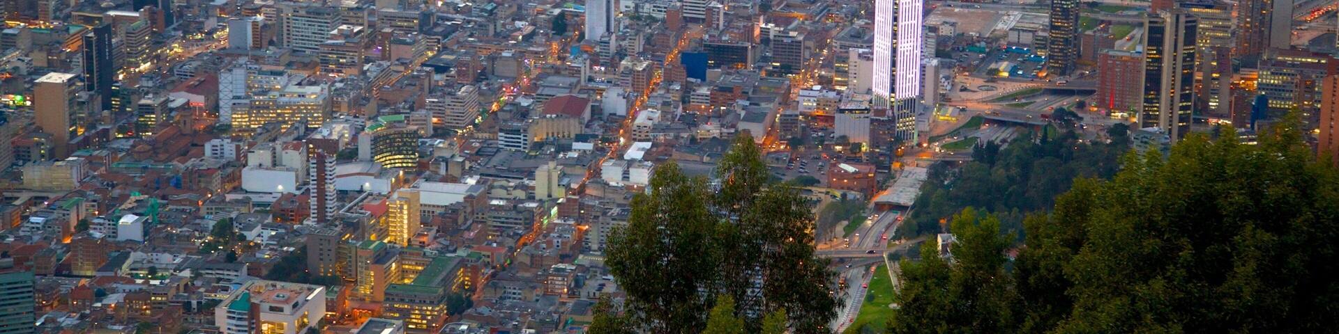 Torre Colpatria featuring a city