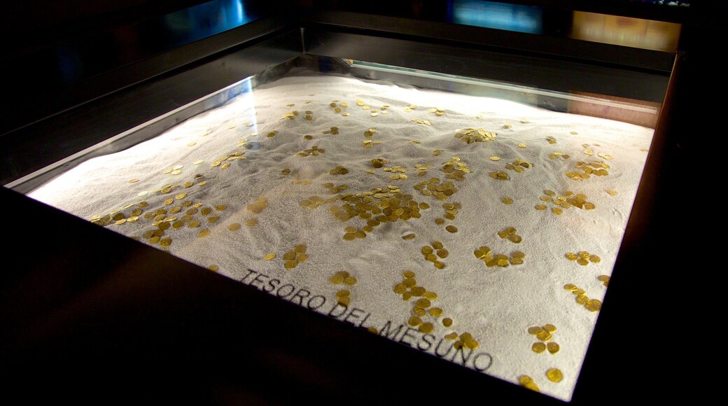 Casa de la Moneda featuring an administrative buidling and interior views