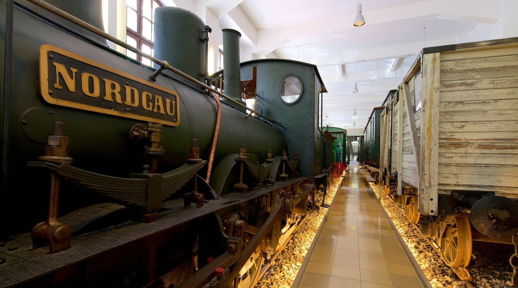 Musée national allemand du chemin de fer mettant en vedette vues intérieures et patrimoine historique
