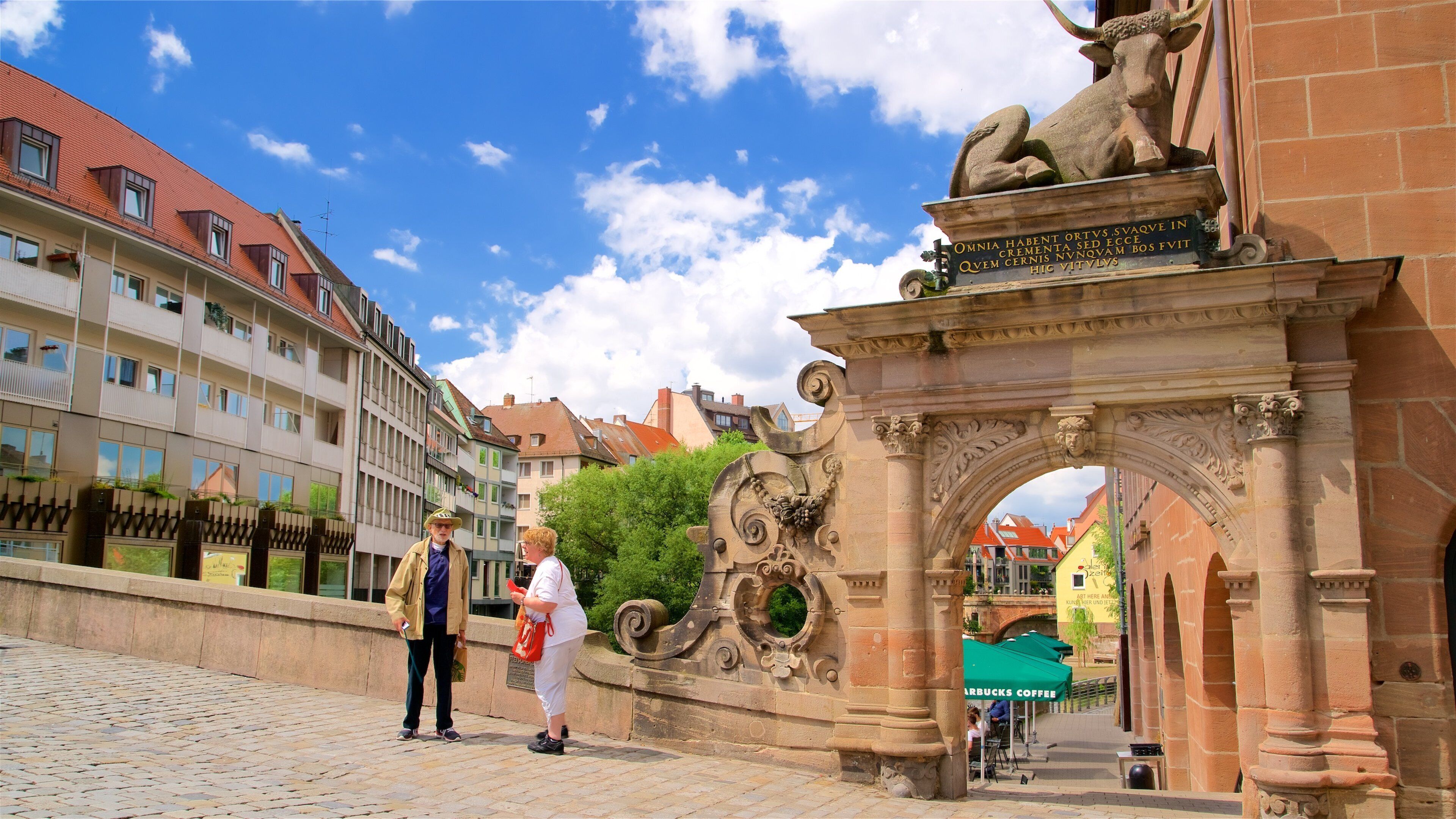 Fleischbrücke montrant patrimoine historique aussi bien que couple