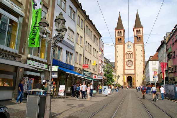 Würzburger Dom das einen Geschichtliches und historische Architektur