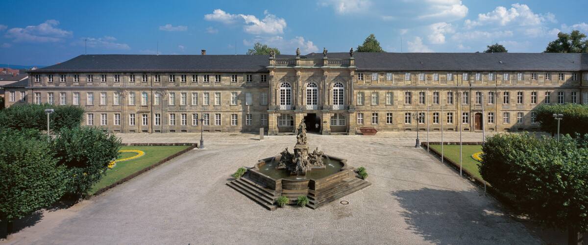 Bayreuth New Palace showing heritage architecture and a fountain