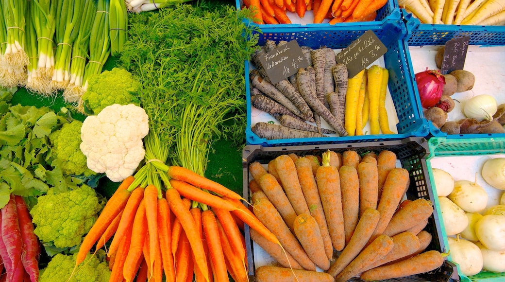 Viktualienmarkt som inkluderer mat og marked