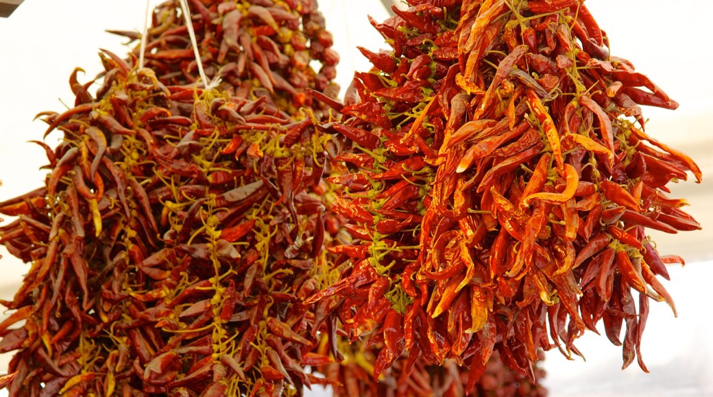 Viktualienmarkt featuring food and markets