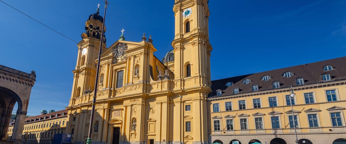 Theatinerkirche showing heritage architecture