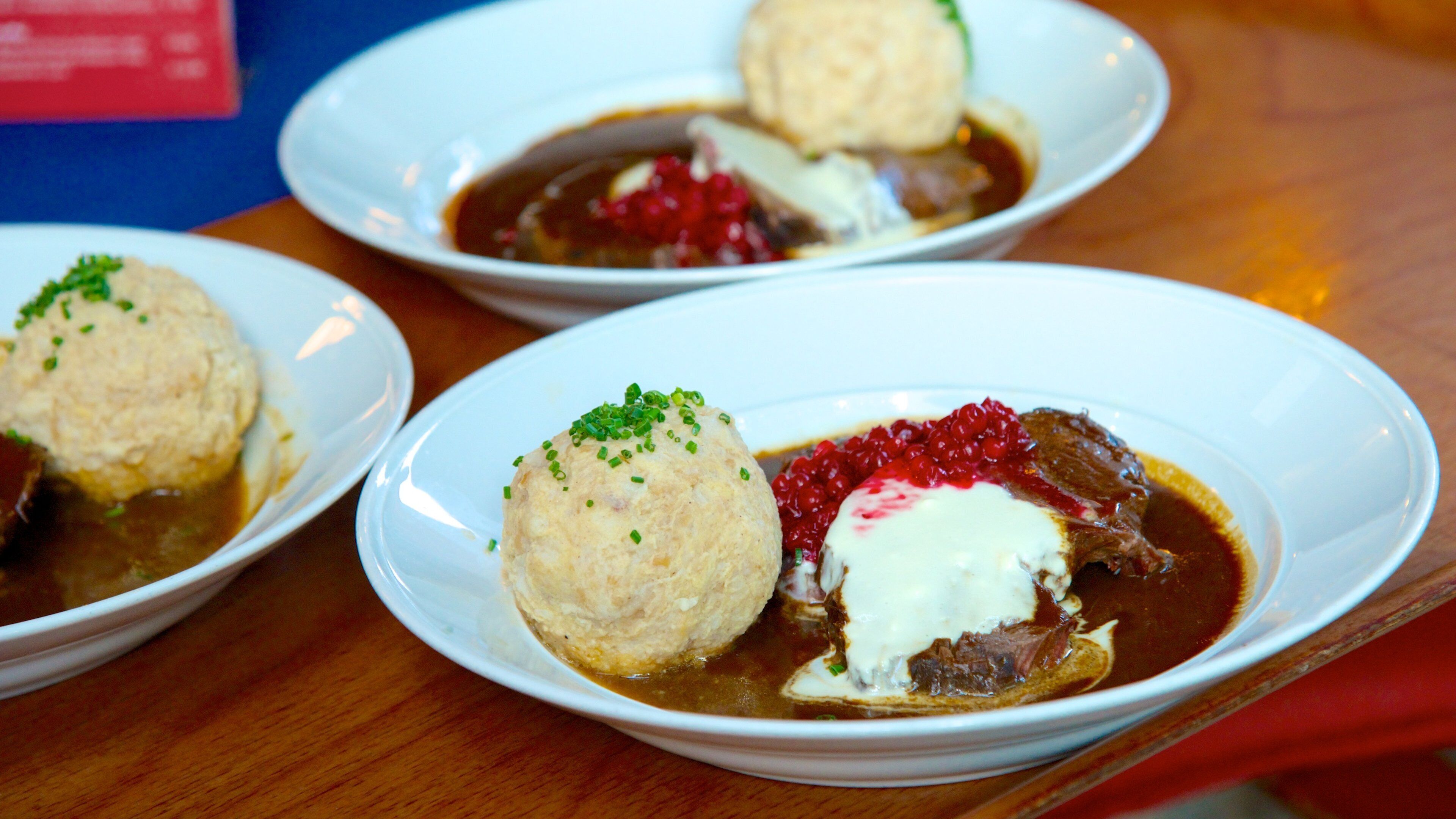 Löwenbräu mit einem Speisen