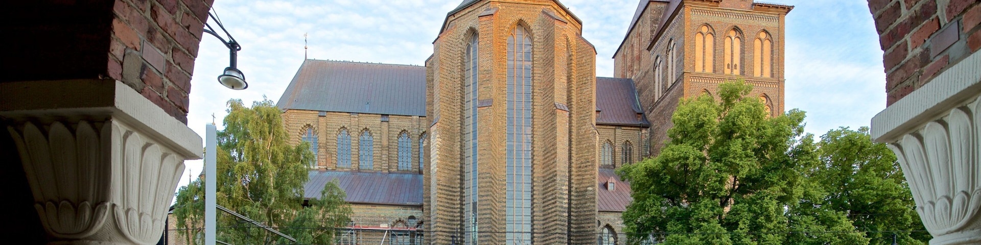 Marienkirche mostrando arquitetura de patrimônio