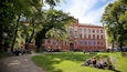 Universitetet i Rostock fasiliteter samt historisk arkitektur, piknik og park