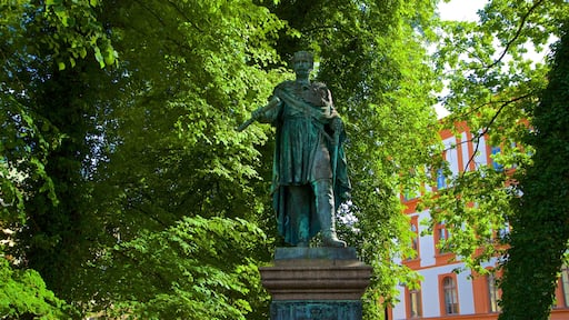 Universität Rostock das einen Statue oder Skulptur