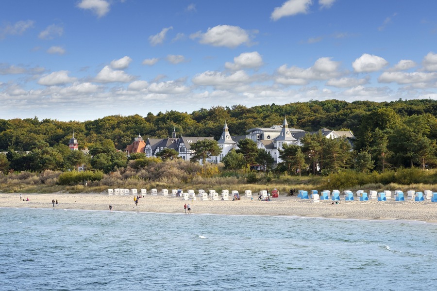 Germany- Usedom- Zinnowitz- view to the beach with Baltic Sea in the foreground; Shutterstock ID 567933367; Purchase Order: -