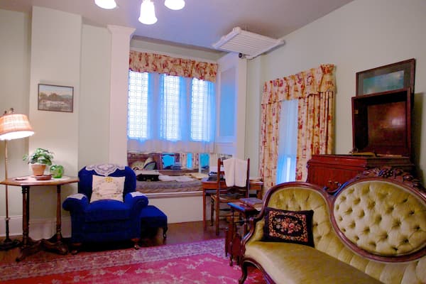 Casa y Museo Margaret Mitchell mostrando vistas interiores