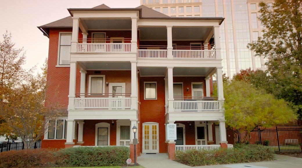 Margaret Mitchell House and Museum featuring a house, a city and autumn leaves