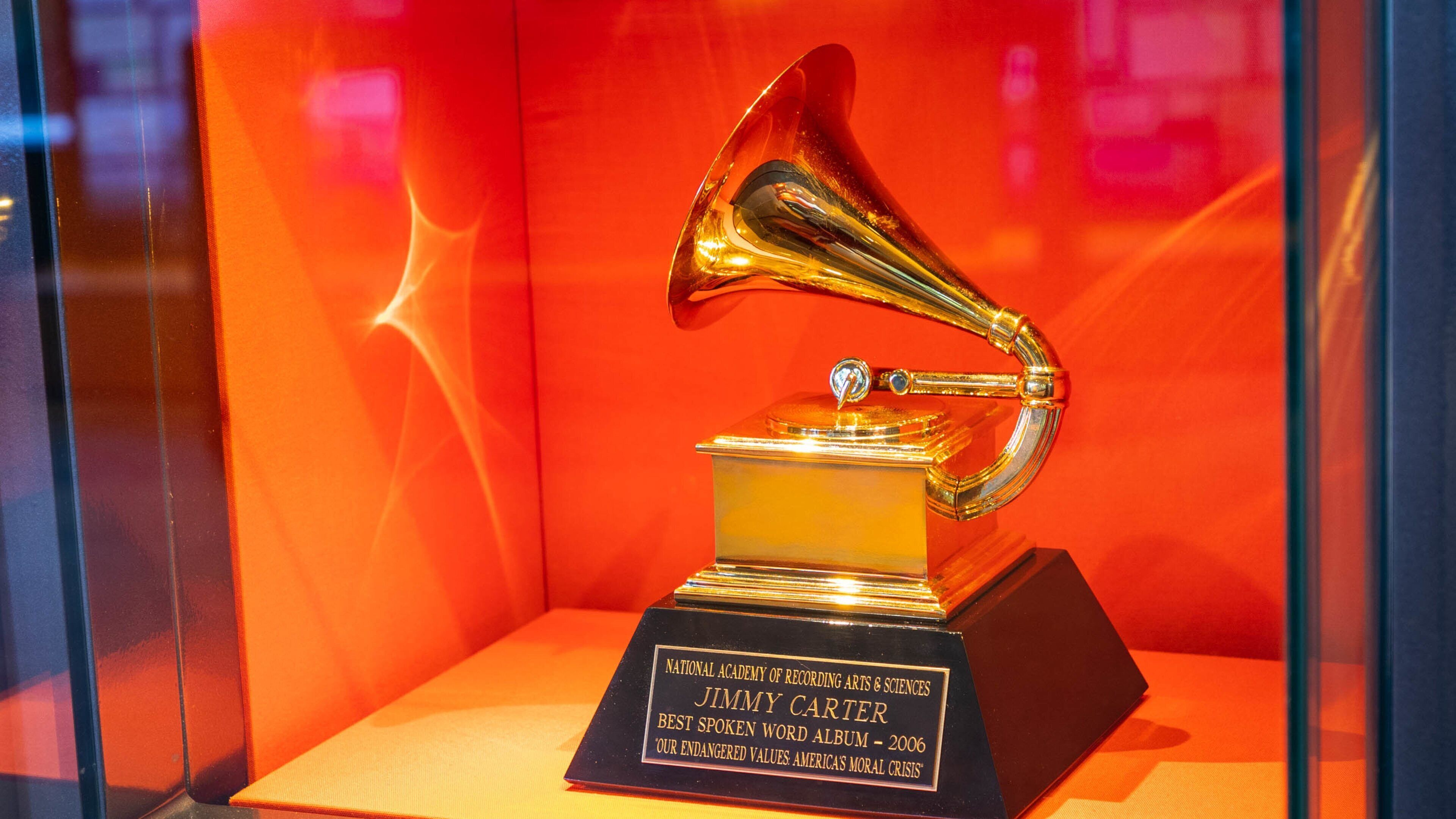 Jimmy Carter Library and Museum showing interior views and heritage elements
