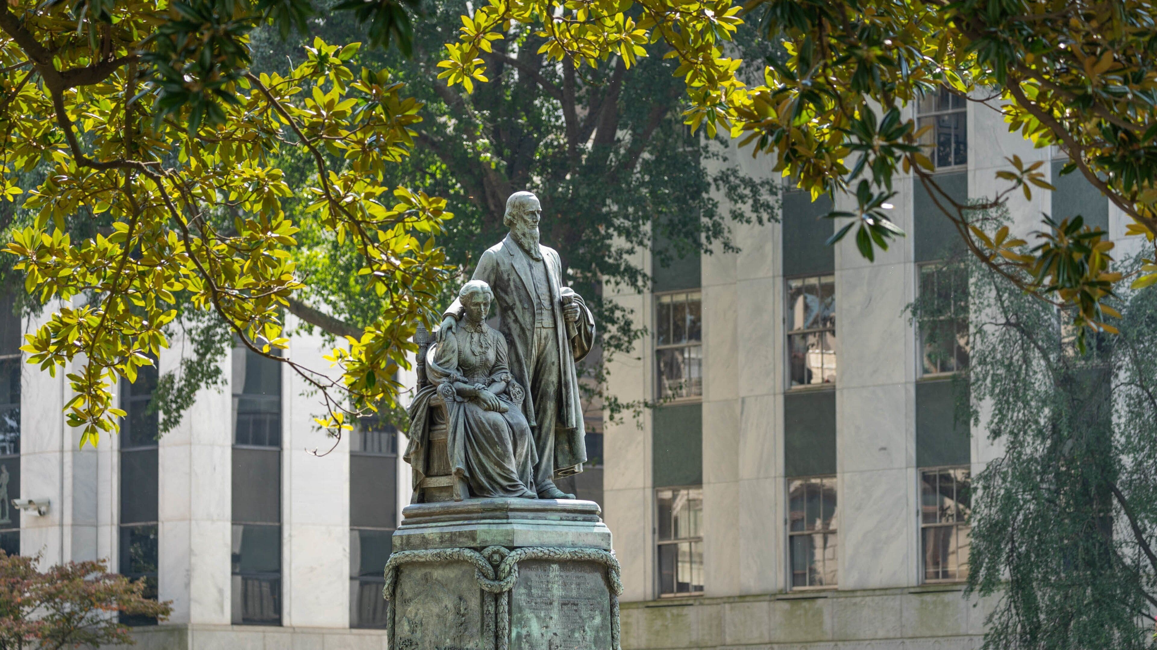 Georgia State Capitol which includes a statue or sculpture
