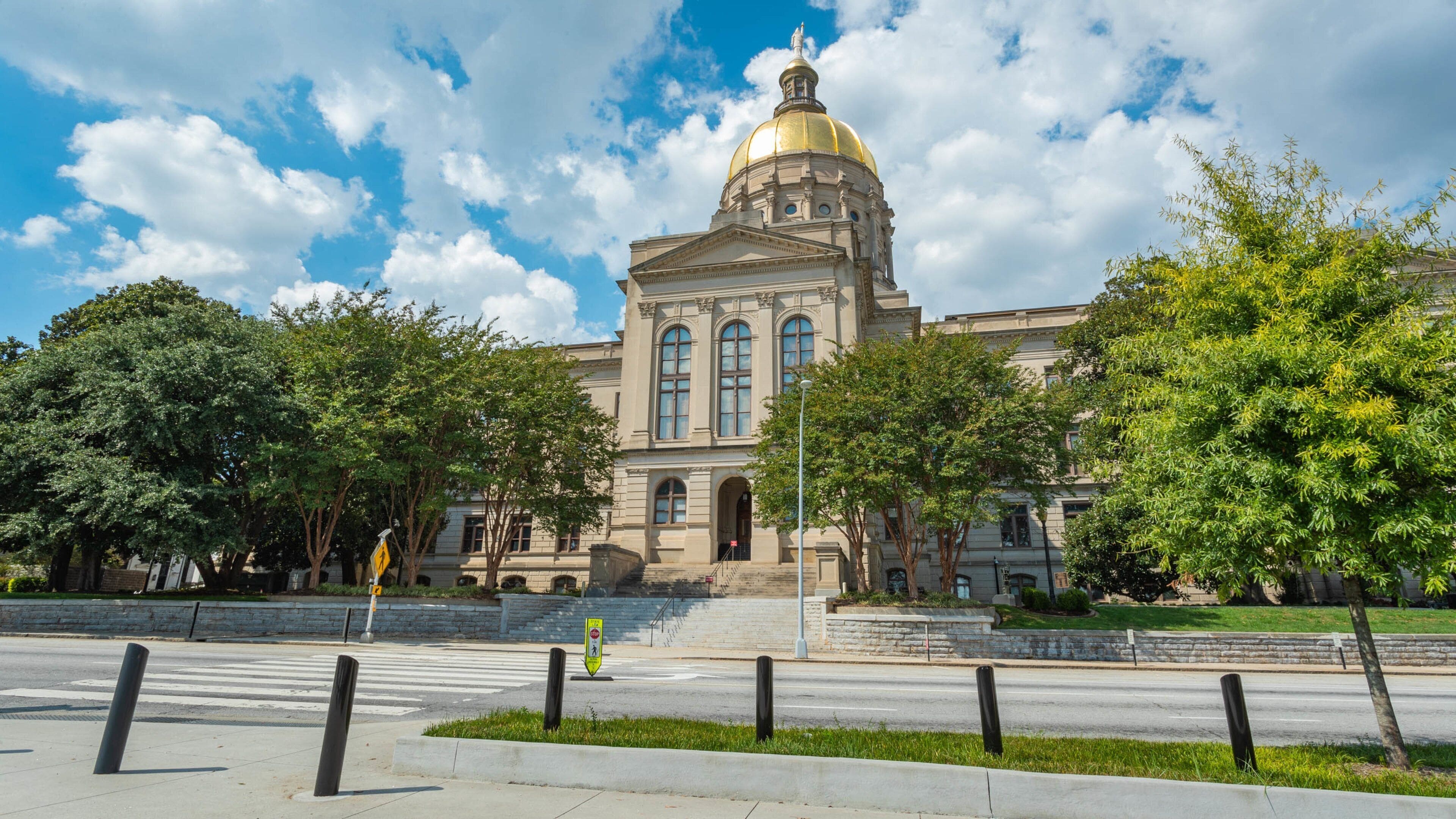 Georgia State Capitol which includes heritage architecture and an administrative buidling