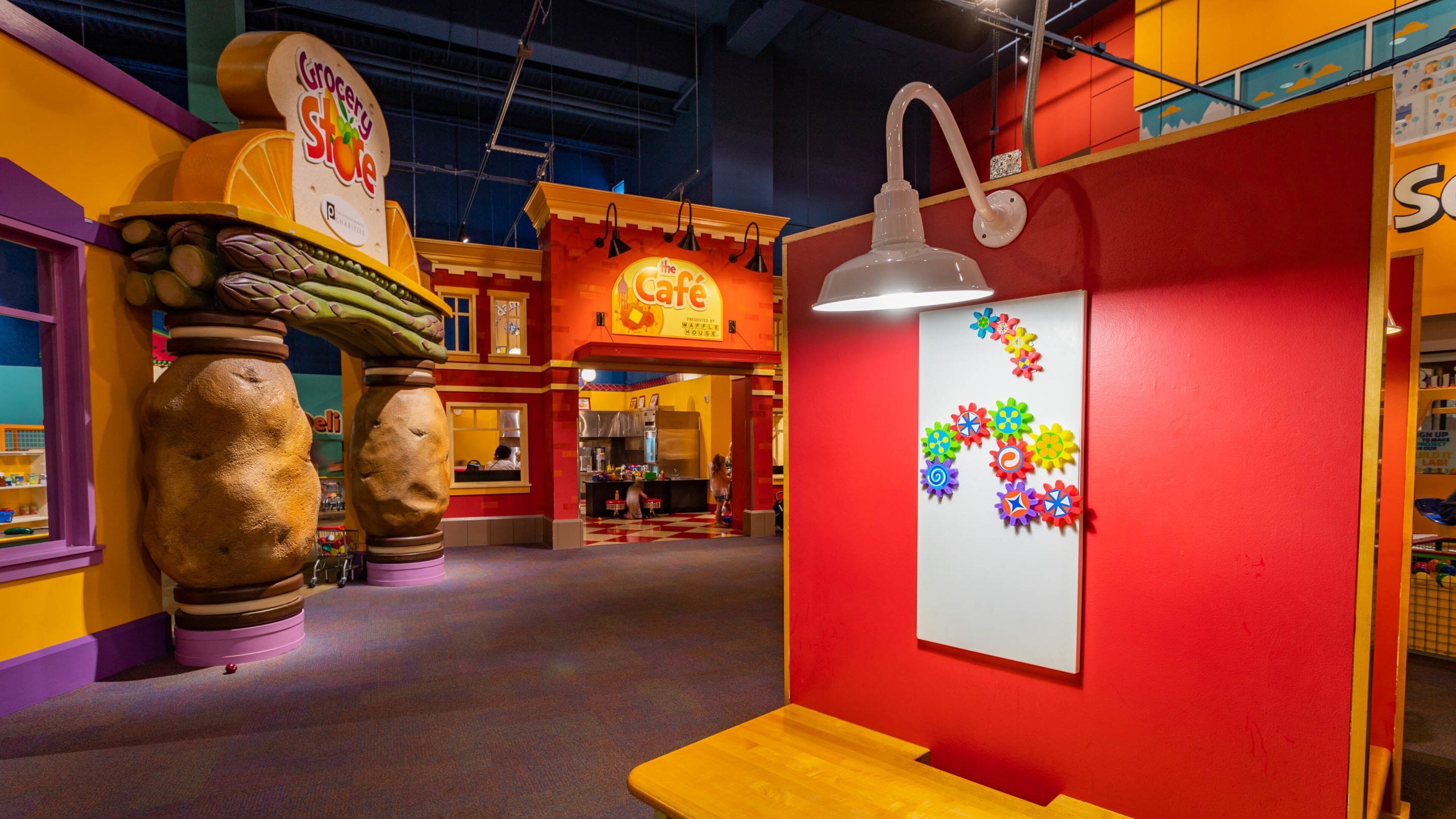 Children\'s Museum of Atlanta featuring interior views