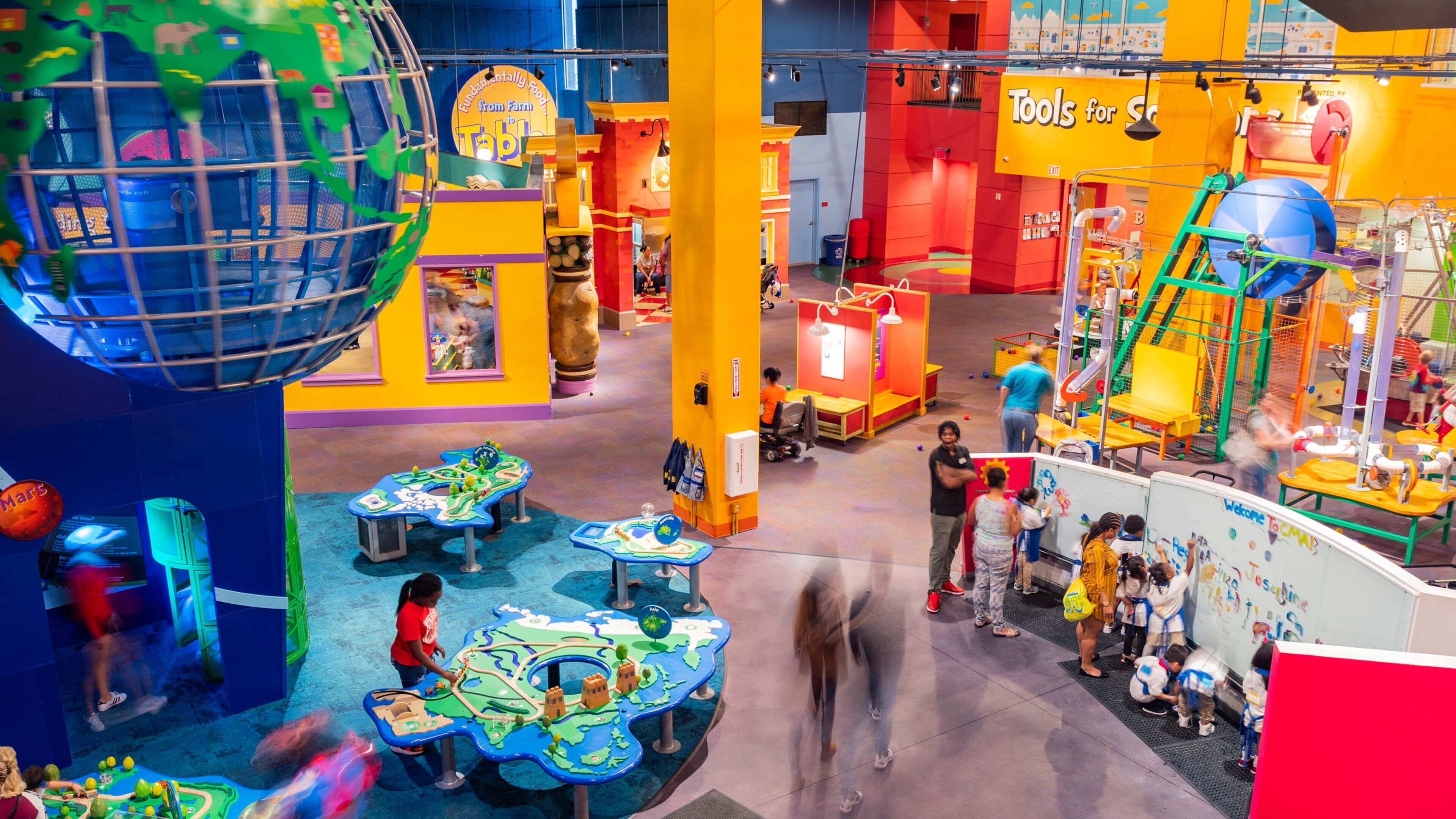 Children\'s Museum of Atlanta featuring interior views