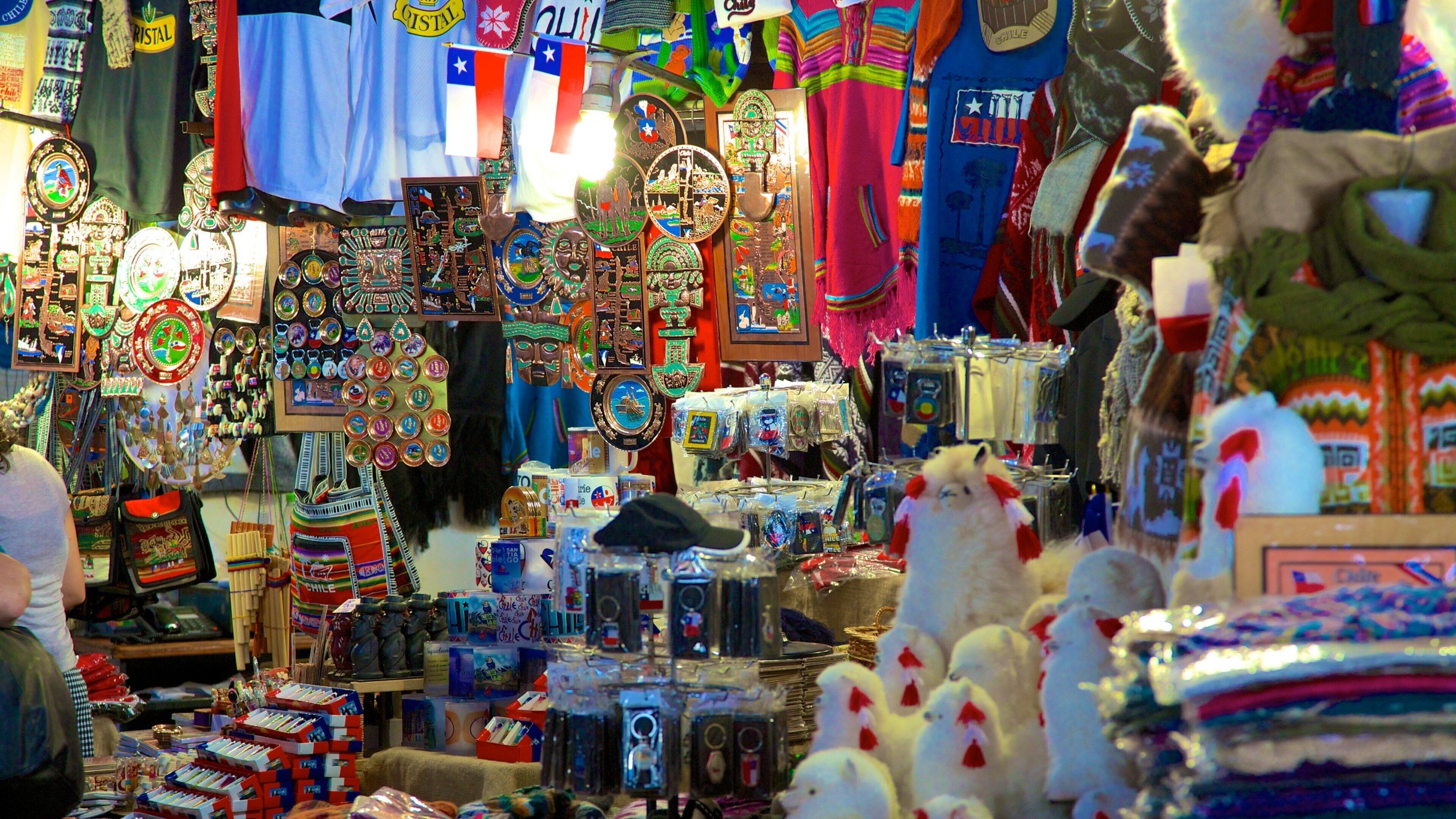 Mercado Central som inkluderar interiörer, marknader och en stad