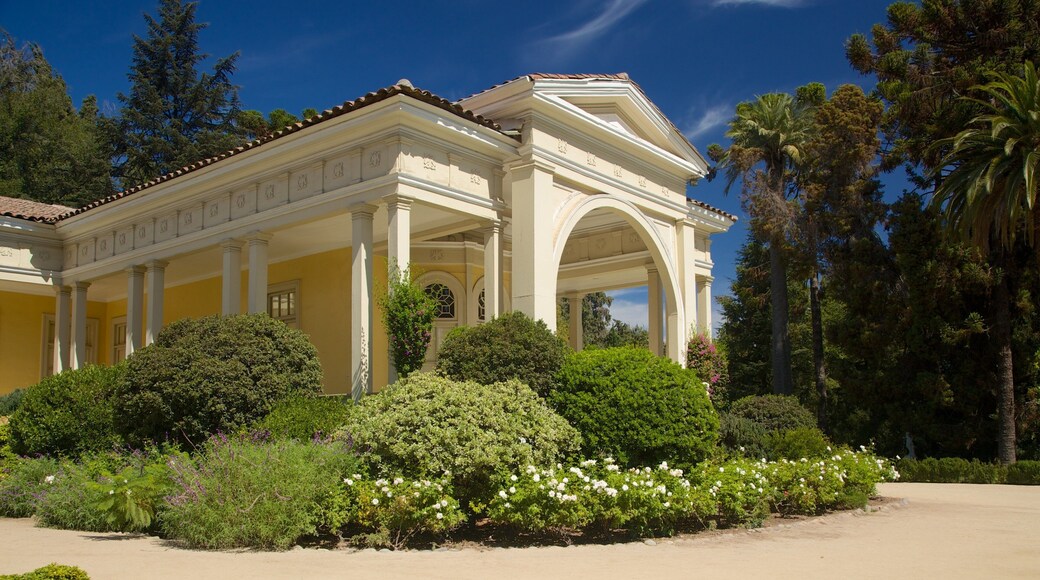 Concha Y Toro Winery showing heritage architecture