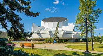 TELUS World of Science-Edmonton which includes a garden and modern architecture