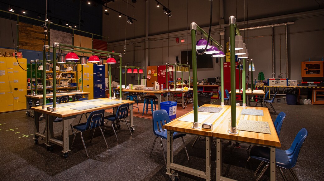 TELUS World of Science-Edmonton featuring interior views