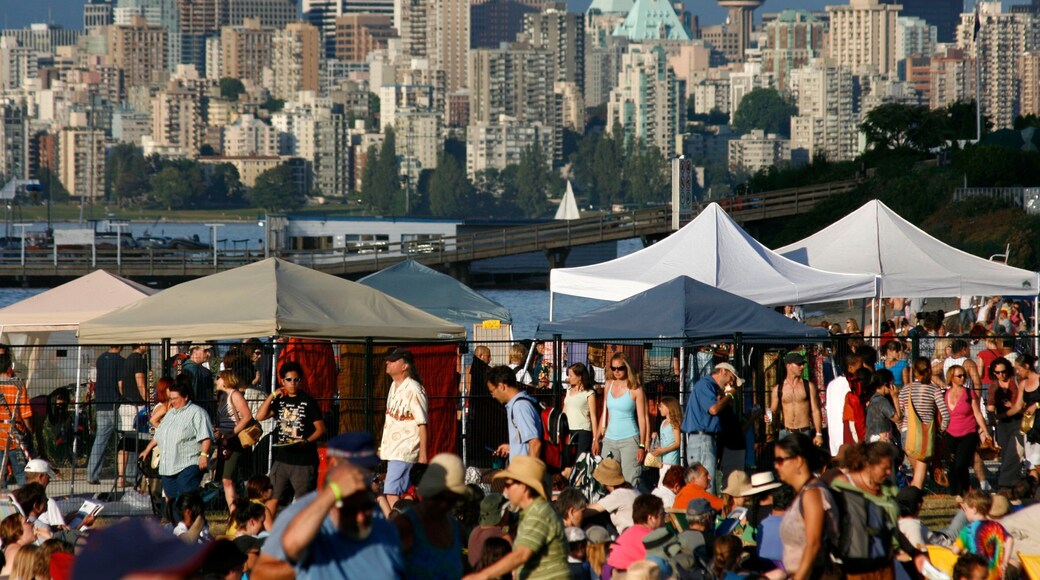 Jericho Beach featuring skyline, markets and a city