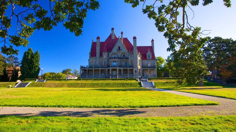 Craigdarroch Castle mit einem historische Architektur und Palast oder Schloss