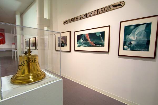 Art Gallery of Greater Victoria das einen Kunst und Innenansichten