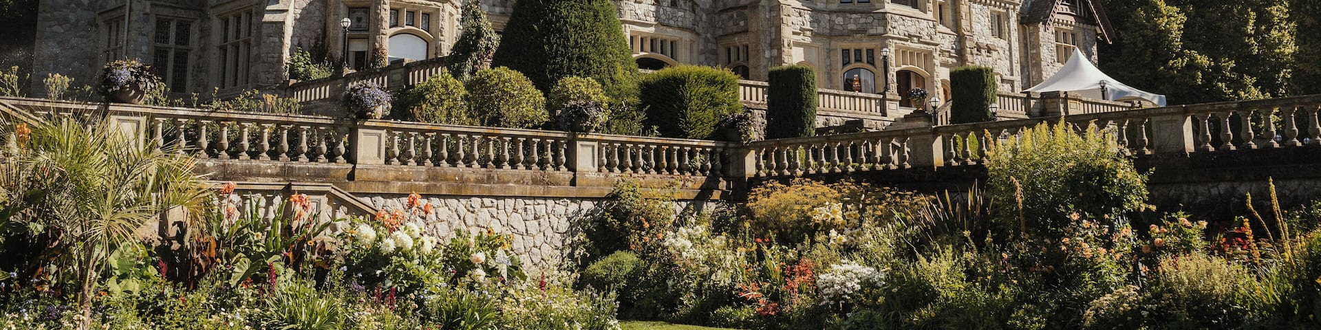 Victoria_HatleyCastle_6072319-4