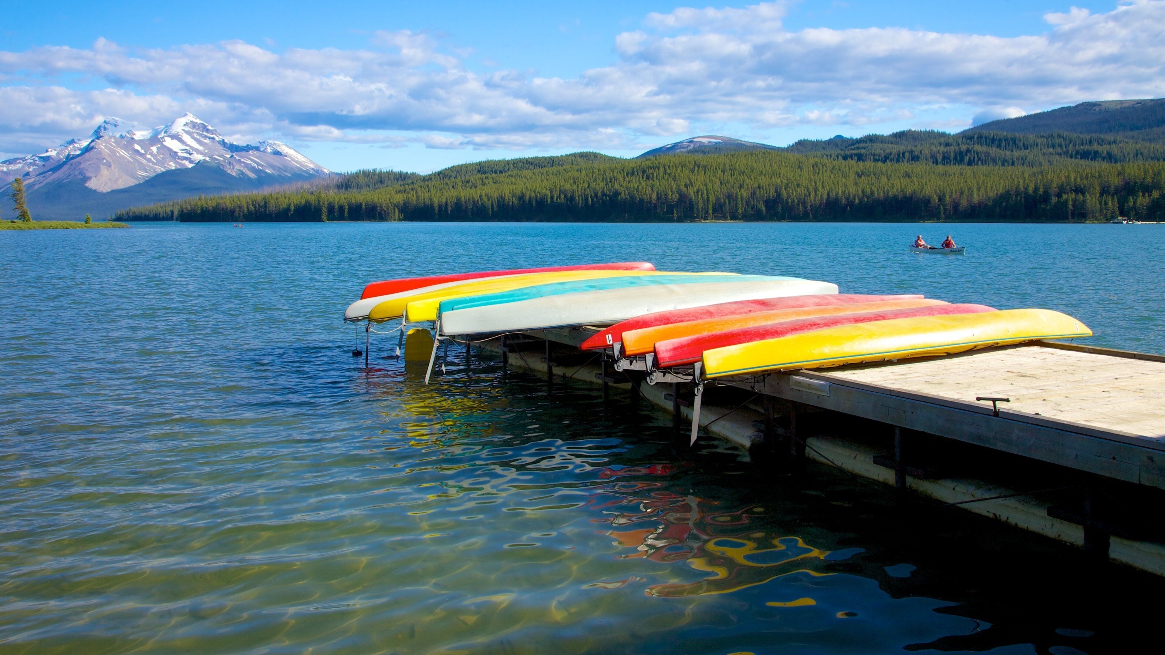 Maligne Lake which includes kayaking or canoeing and a lake or waterhole