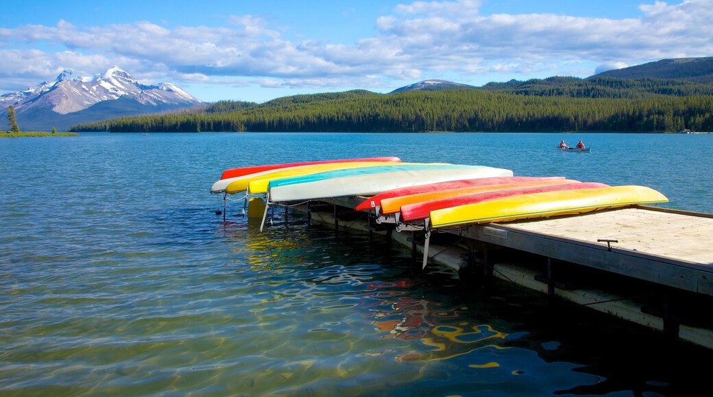 Maligne Lake which includes kayaking or canoeing and a lake or waterhole