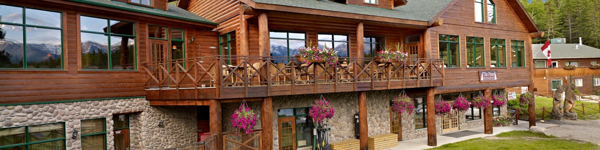 Pyramid Lake que inclui um hotel