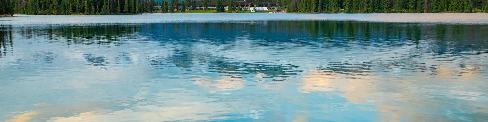Lac Beauvert featuring a lake or waterhole
