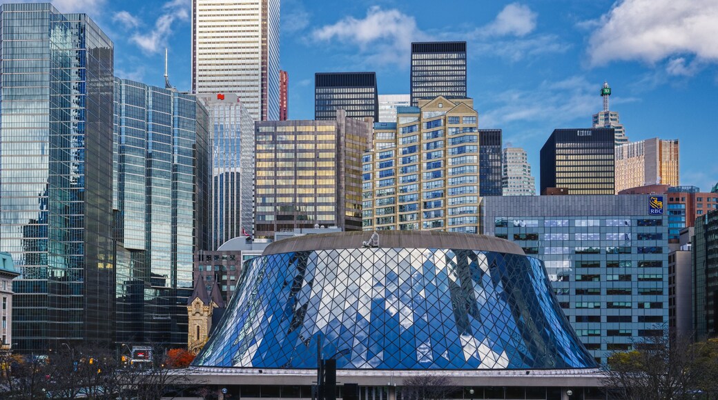 The Roy Thomson Hall with the Toronto skyline behind