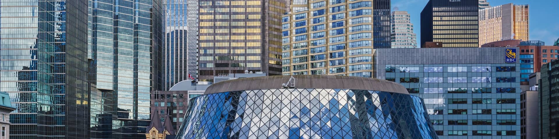 The Roy Thomson Hall with the Toronto skyline behind