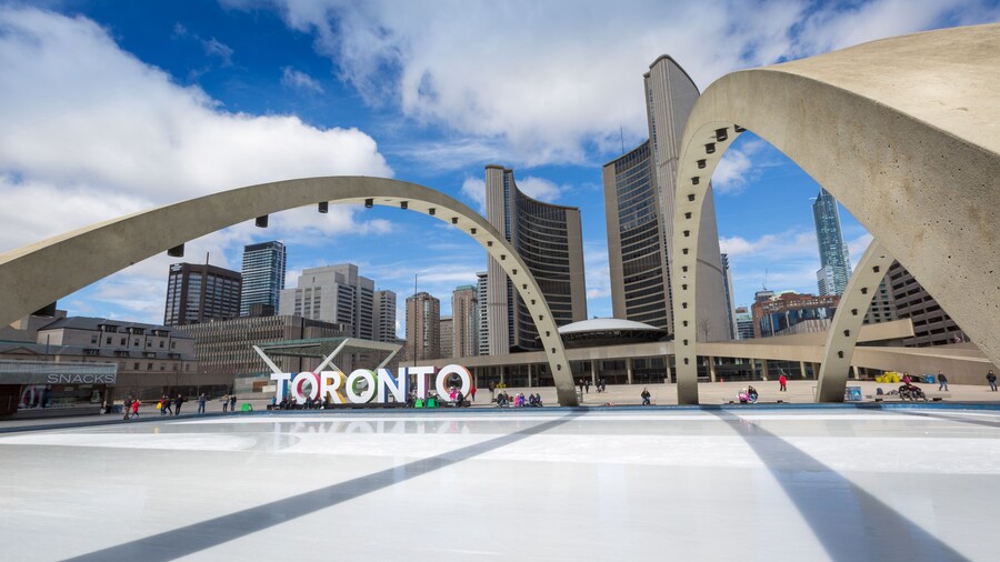 Toronto City Hall and Nathan Phillips Square, Shutterstock ID 400581877, Purchase Order: SP-1942, Order Number: SP-1942 WOTIF INSIDER BLOG, Client/Licensee: Wotif, Other: Manish Kumar