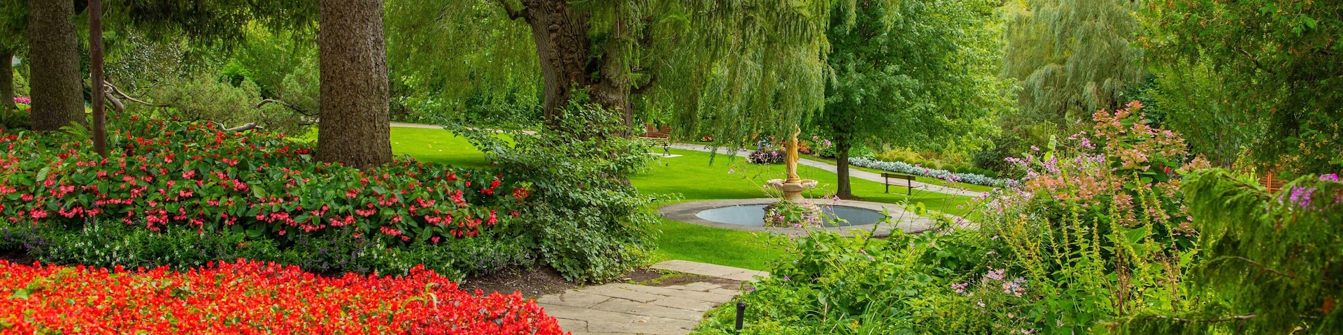 Edward Gardens which includes a garden, flowers and wildflowers