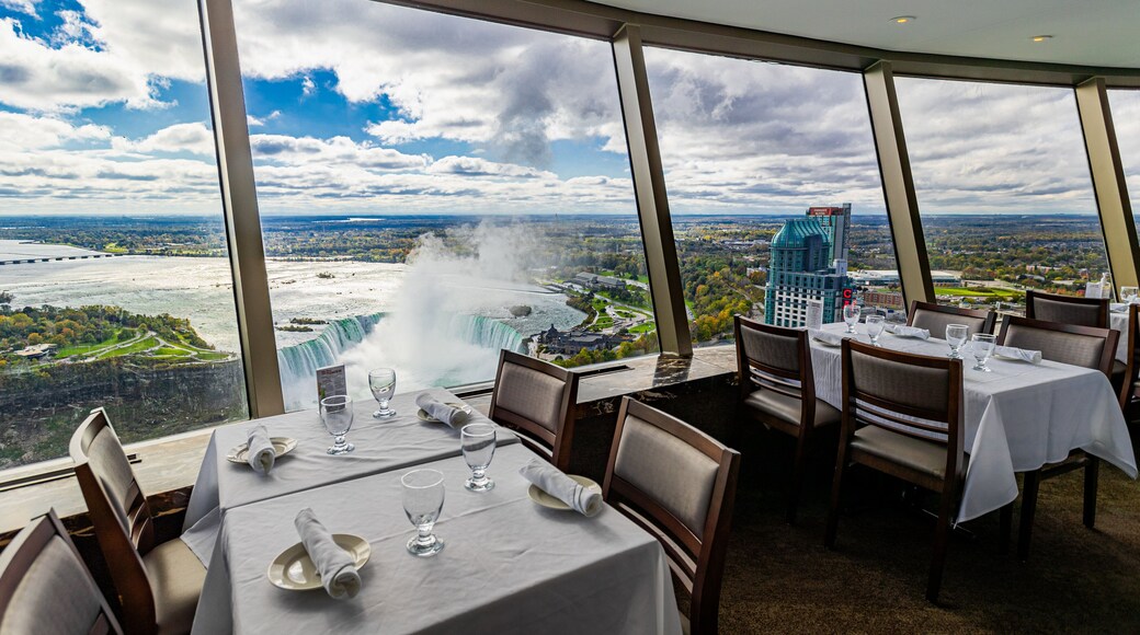 Skylon Tower featuring interior views and dining out