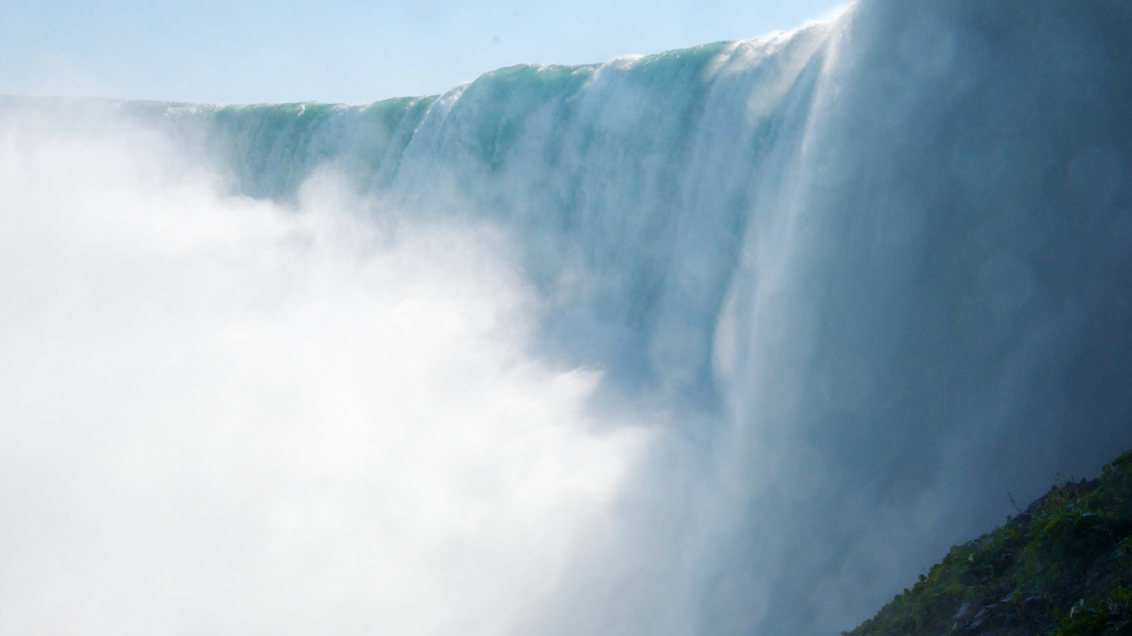 Cataratas Horseshoe ofreciendo una cascada y vistas de paisajes