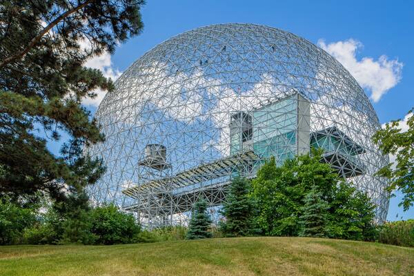 Biosphere which includes a park and modern architecture
