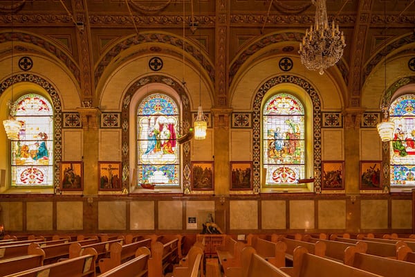 Notre-Dame-de-Bon-Secours Chapel which includes heritage elements, interior views and a church or cathedral