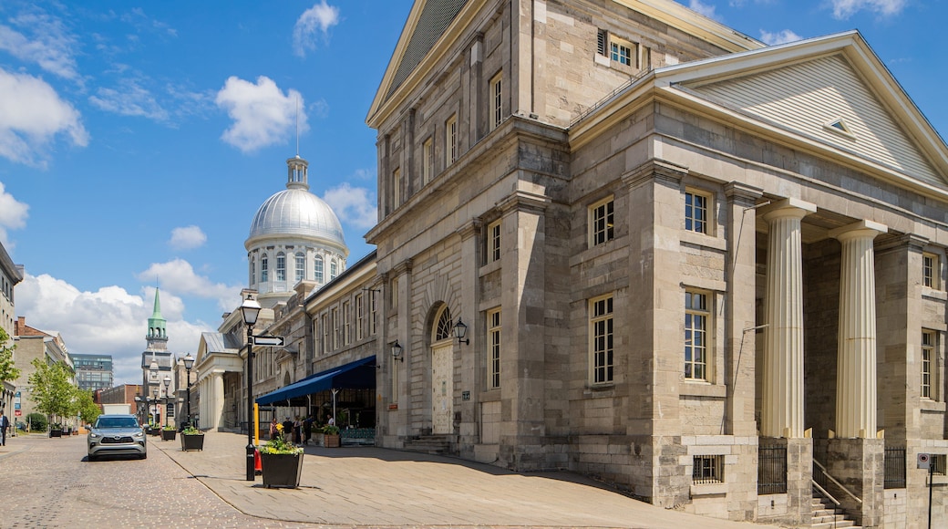 Bonsecours Market featuring heritage architecture