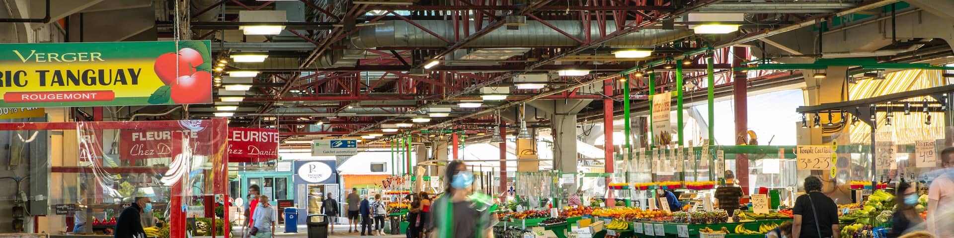 Jean-Talon Market which includes markets