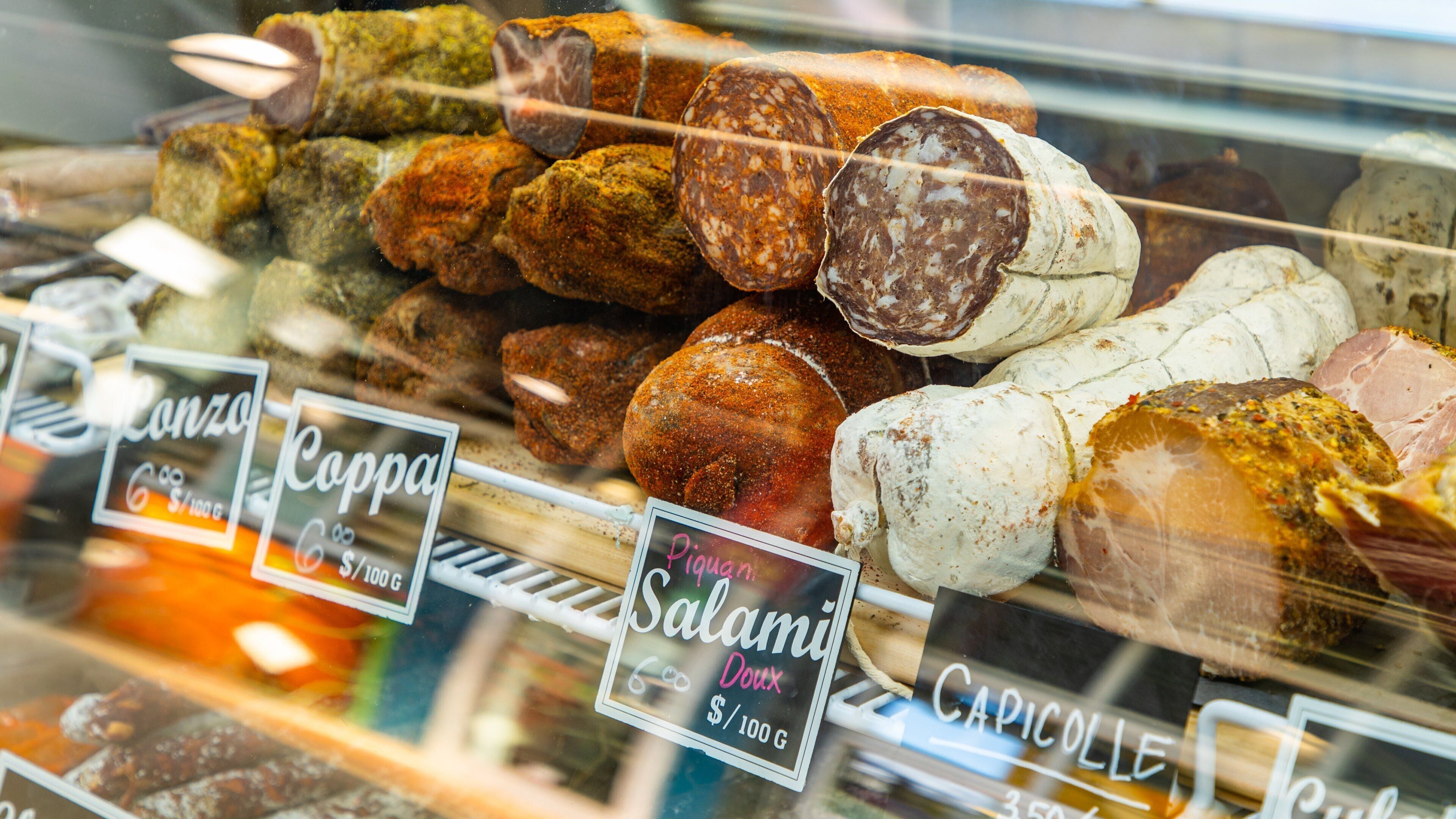 Jean-Talon Market featuring markets and food
