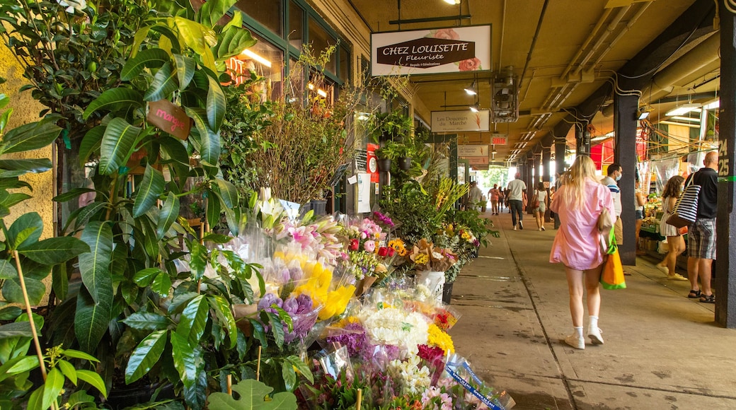 Atwater Market showing flowers and street scenes