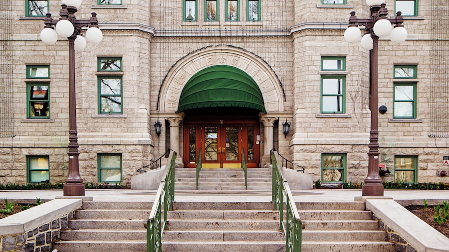 Quebec City's City Hall entrance with central tower and stairway leading to the building