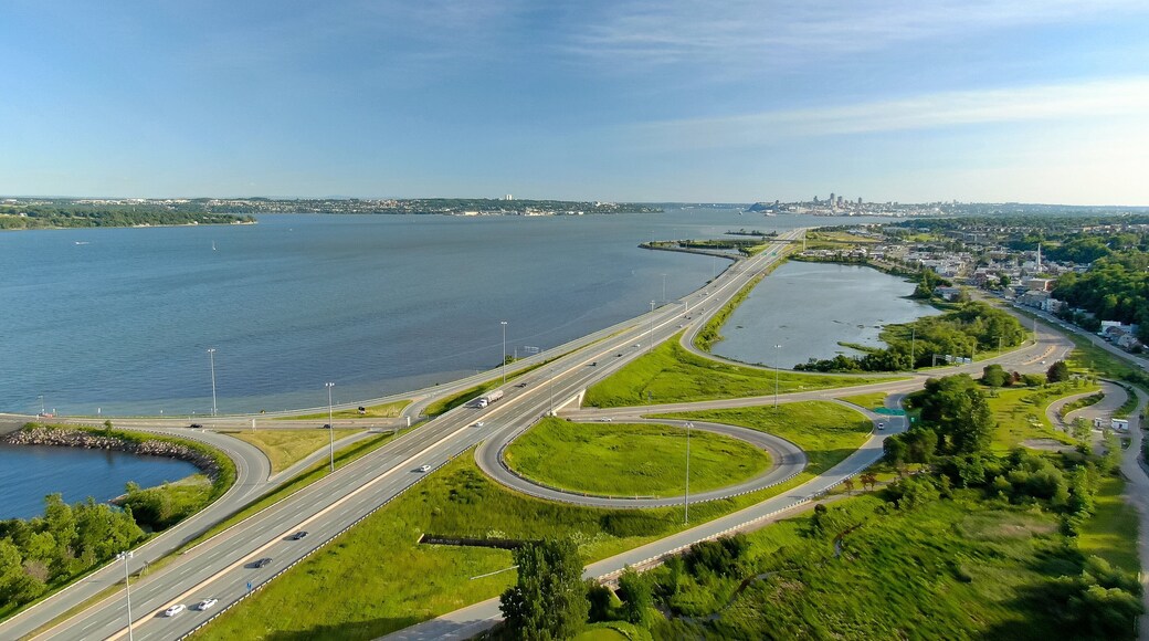 Montmorency Falls showing a river or creek and landscape views