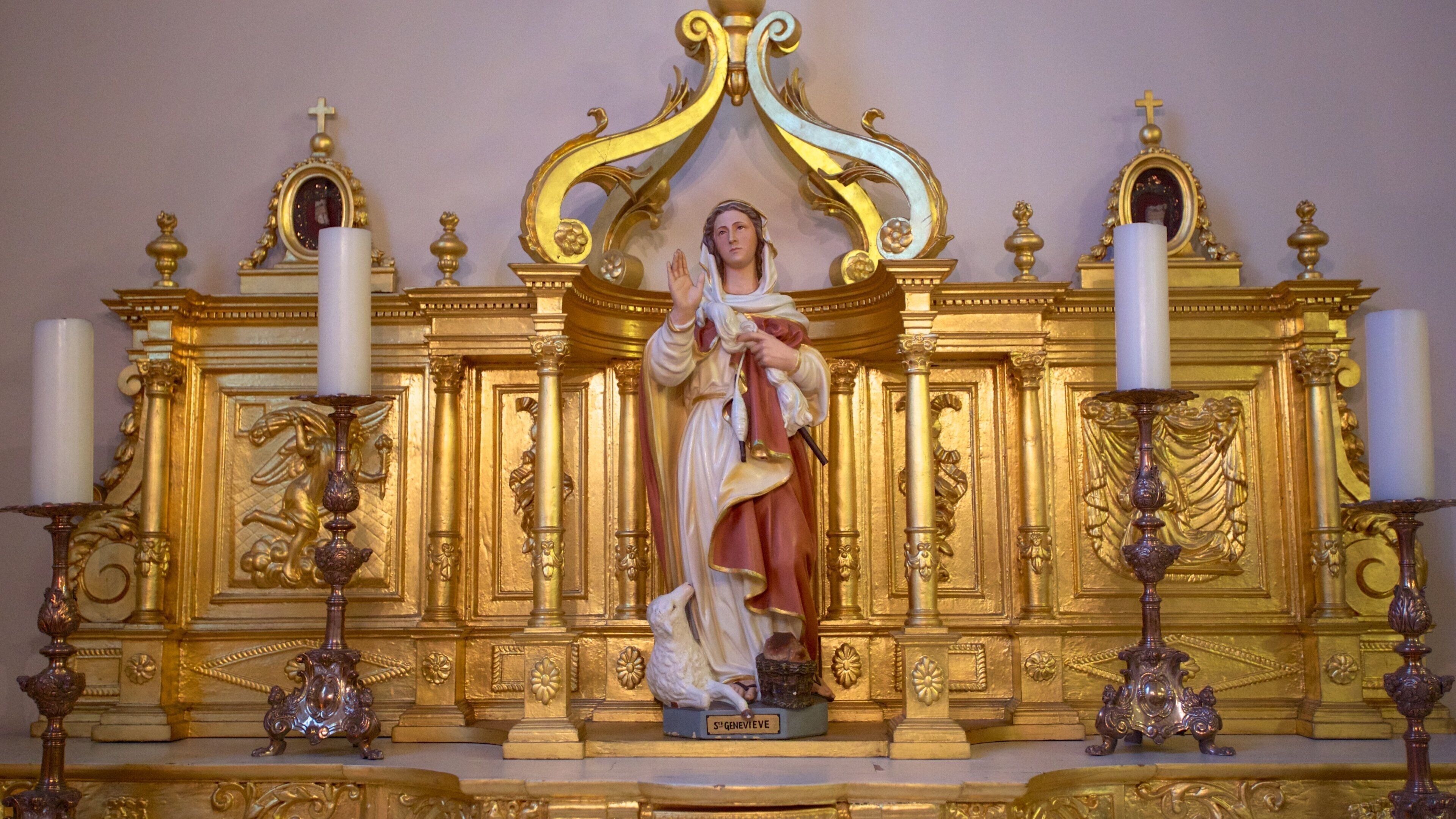 Church Notre-Dame-des-Victoires which includes interior views, religious aspects and heritage elements