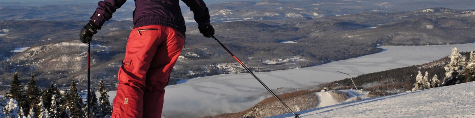 Mont-Tremblant Ski Resort showing snow skiing, landscape views and snow