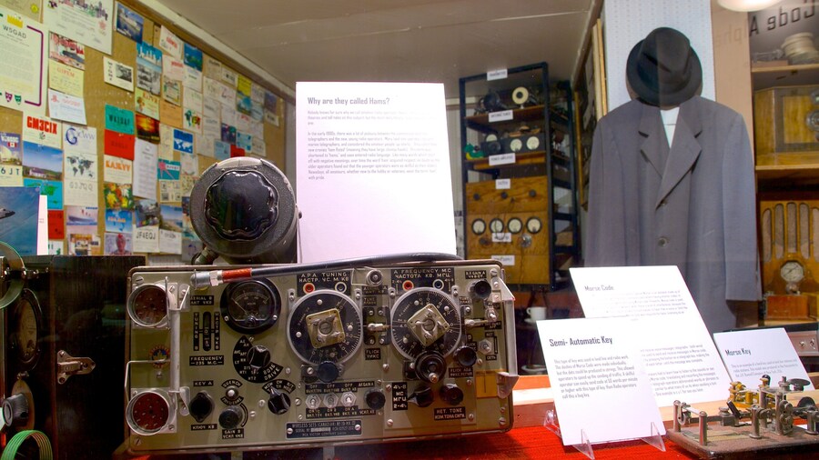 Museo del Patrimonio de Okanagan mostrando vistas de interior